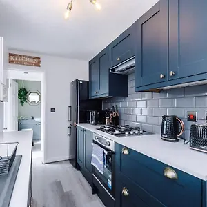  Holiday home Town House Perfect For Leisure Breaks